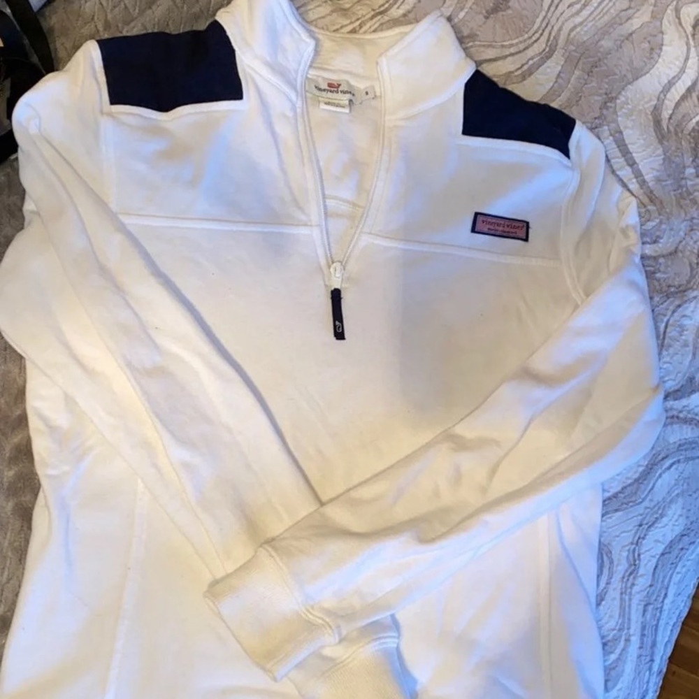 Vineyard vines sweater